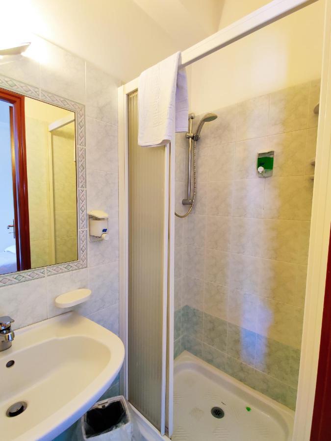 Albergo Delle Rose Bagnara Calabra Exteriör bild