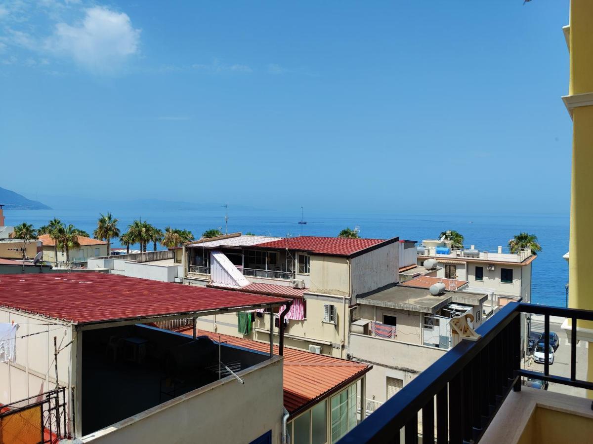 Albergo Delle Rose Bagnara Calabra Exteriör bild