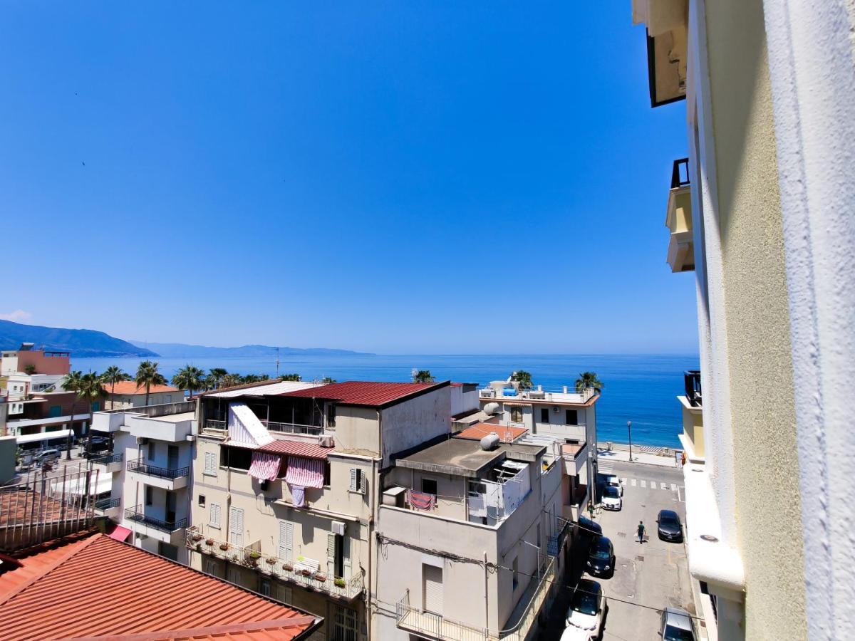 Albergo Delle Rose Bagnara Calabra Exteriör bild