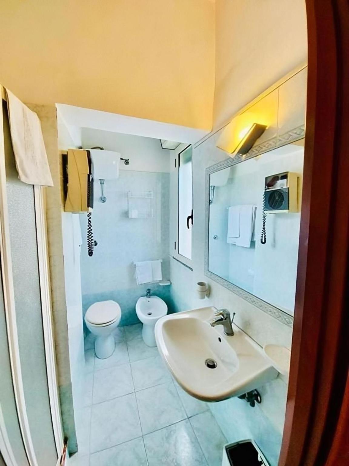 Albergo Delle Rose Bagnara Calabra Exteriör bild