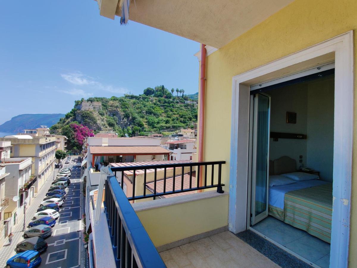 Albergo Delle Rose Bagnara Calabra Exteriör bild
